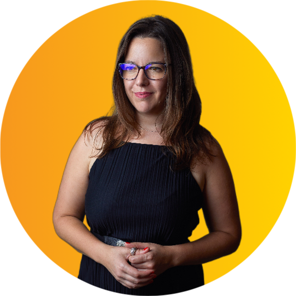 Alba Fernandez, Realtor